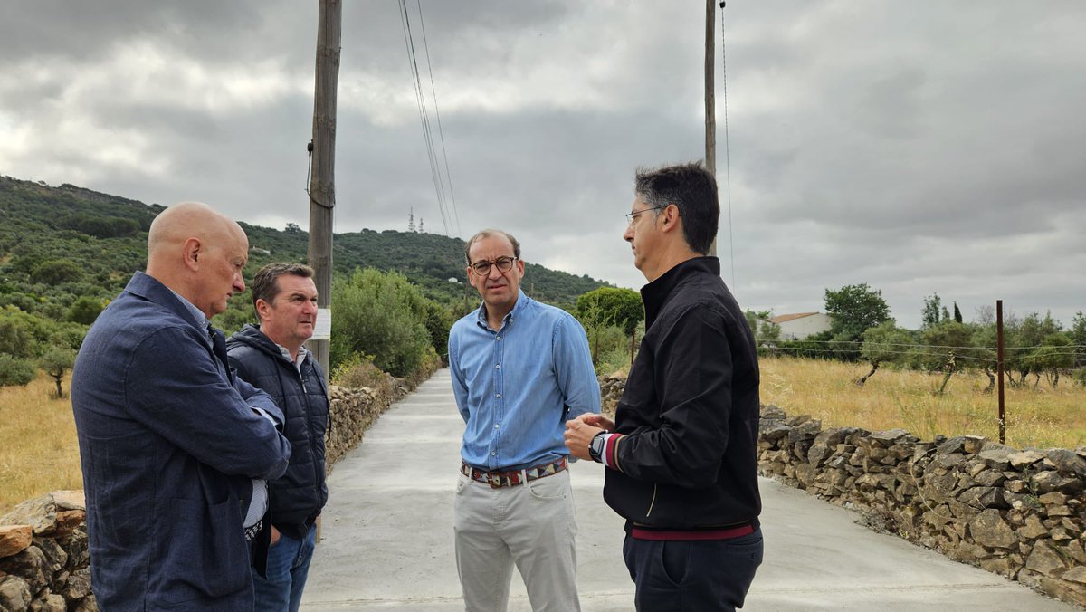 El Ayuntamiento de Cáceres ha iniciado actuaciones de mejora en la red de caminos municipales en el entorno de la Sierra de la Mosca.

ayto-caceres.es/noticias/el-ay…