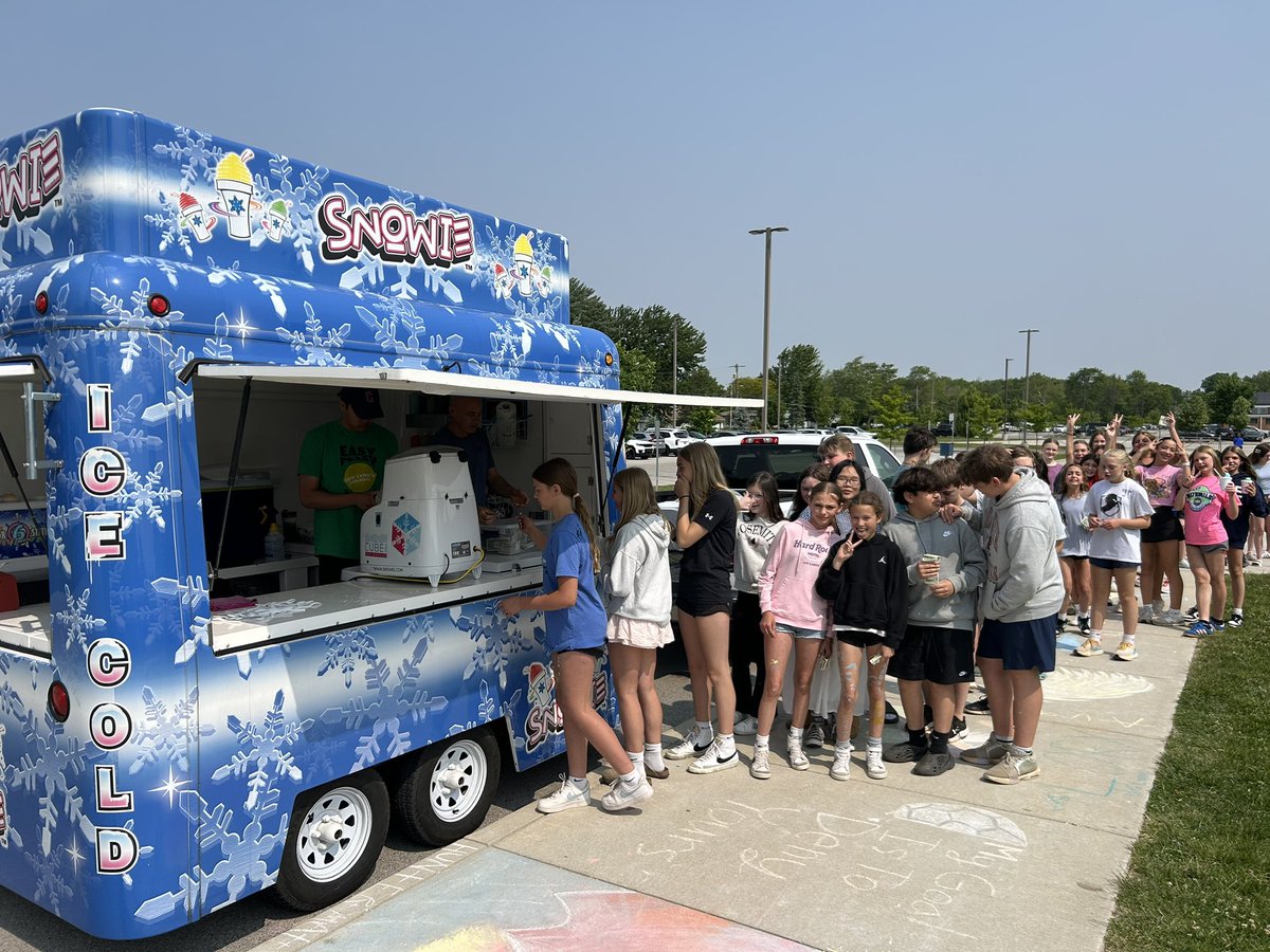 THANK YOU to Bryan Imes and his business Snowie Summers for their continued support of AW schools. FT 6th graders enjoyed a cool treat on their last day of school!