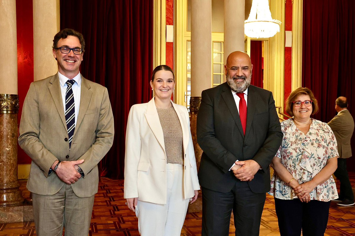 Marga Prohens (@margaprohens) on Twitter photo El <a href="/ParlamentIB/">Parlament de les Illes Balears</a> ha convalidat el Decret Llei del Govern que garanteix una aportació mínima anual de 25 milions d’euros a l’<a href="/ajuntpalma/">Ajuntament de Palma</a>, 4 milions a <a href="/ajeivissa/">Ajuntament d'Eivissa</a>, 4 milions al <a href="/ConsellMenorca/">Consell de Menorca</a> per la Reserva de la Biosfera i 1’4 milions pel <a href="/consell_formen/">Consell de Formentera</a> pel trasllat de residus. El <a href="/ParlamentIB/">Parlament de les Illes Balears</a> ha convalidat el Decret Llei del Govern que garanteix una aportació mínima anual de 25 milions d’euros a l’<a href="/ajuntpalma/">Ajuntament de Palma</a>, 4 milions a <a href="/ajeivissa/">Ajuntament d'Eivissa</a>, 4 milions al <a href="/ConsellMenorca/">Consell de Menorca</a> per la Reserva de la Biosfera i 1’4 milions pel <a href="/consell_formen/">Consell de Formentera</a> pel trasllat de residus.