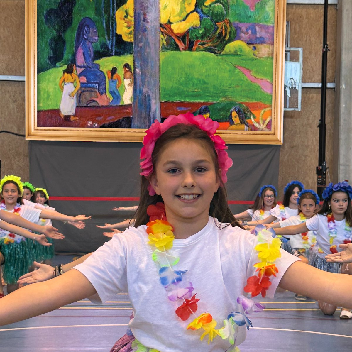 El pasado miércoles 28 de mayo celebramos la fiesta de fin de curso de Primaria, inspirada en la película Noche en el Museo. Durante unas horas, el colegio se transformó en una galería en la que las obras de arte cobraron vida.