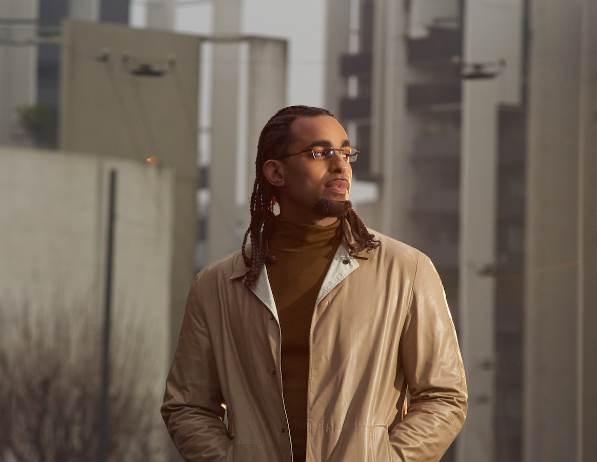 CLASH (@clashmagazine) on Twitter photo The Question Of 'What If?'
Zurich voyager <a href="/xzavier_stone/">XZAVIER STONE</a> is opening up fresh spaces in R&B - Clash speaks to this magnetic force.
clashmusic.com/features/the-q… The Question Of 'What If?'
Zurich voyager <a href="/xzavier_stone/">XZAVIER STONE</a> is opening up fresh spaces in R&B - Clash speaks to this magnetic force.
clashmusic.com/features/the-q…