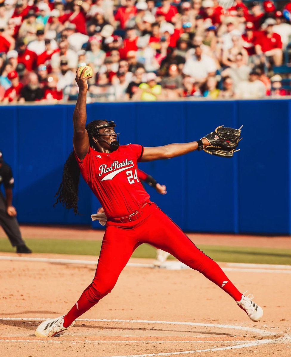 ariivory's tweet photo. Investment in women = quick, lucrative return 

Texas Tech knew that. Did what needed to be done. 

NiJaree Canady. 

That $1 million was worth it &amp; THEN SOME. 

Great trade for history made. https://t.co/PUuc1xLgZt