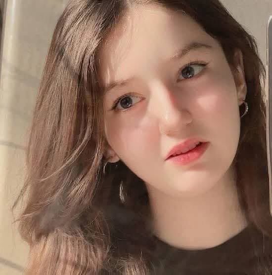یہ بھی غیرت کے نام پر قتل ہی ہے کہ ایک مرد کی معشوق بننے سے انکار کیا اور یوں مرد کی غیرت اور انا متاثر ہوئے اور بدلے میں اس نے قتل کیا۔ 
غیرت کے نام قتل کو کیوں مذہب سے جڑا جاتا ہے اور ایسا اکثر مذہبی کرتے ہیں۔ غیرت ثقافت سے ملتی ہے ورنہ مذہب تو چار گواہوں کو پیش کرنے کا کہتا