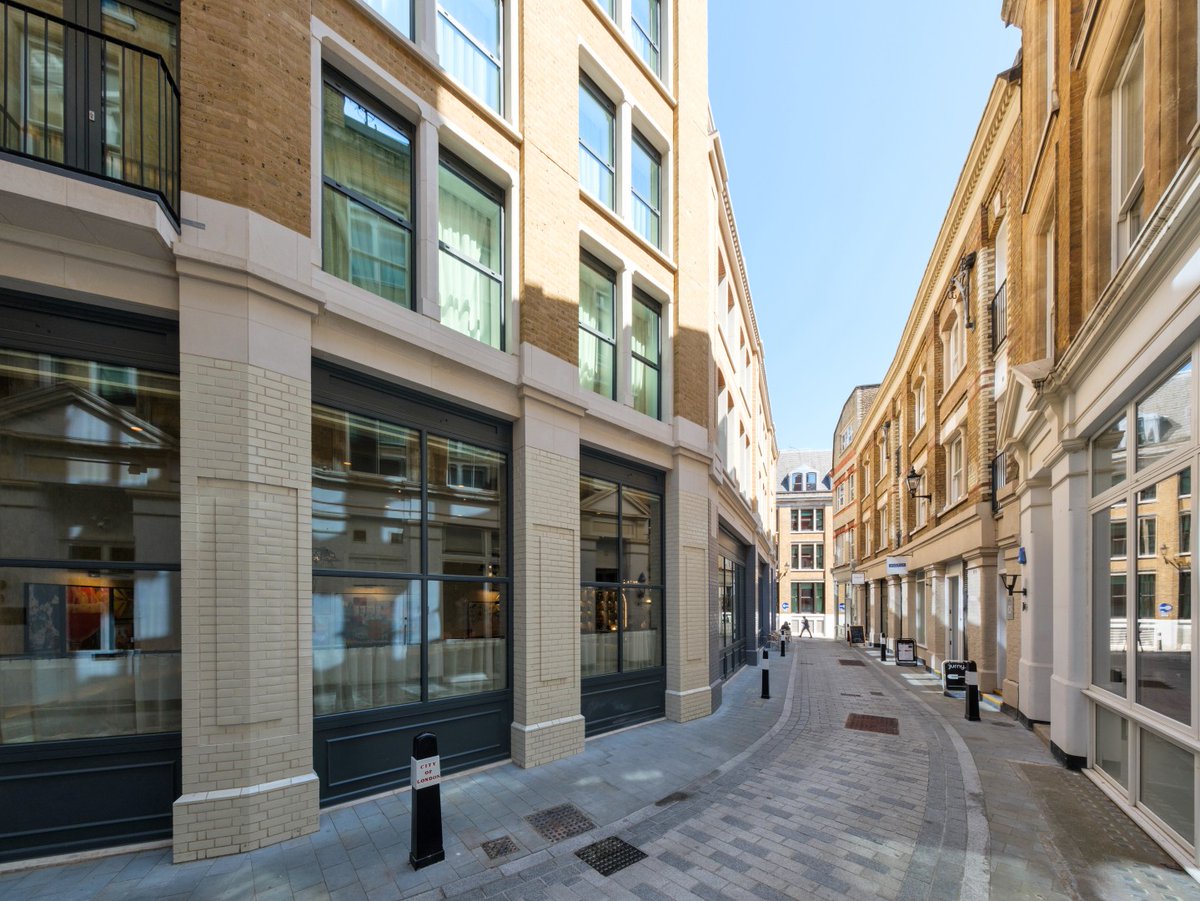 Completed using a variety of facing and glazed #bricks, Creed Court is a landmark development that seamlessly blends London’s historic charm with modern hospitality. 

Discover more about this project – bit.ly/4mJgRph