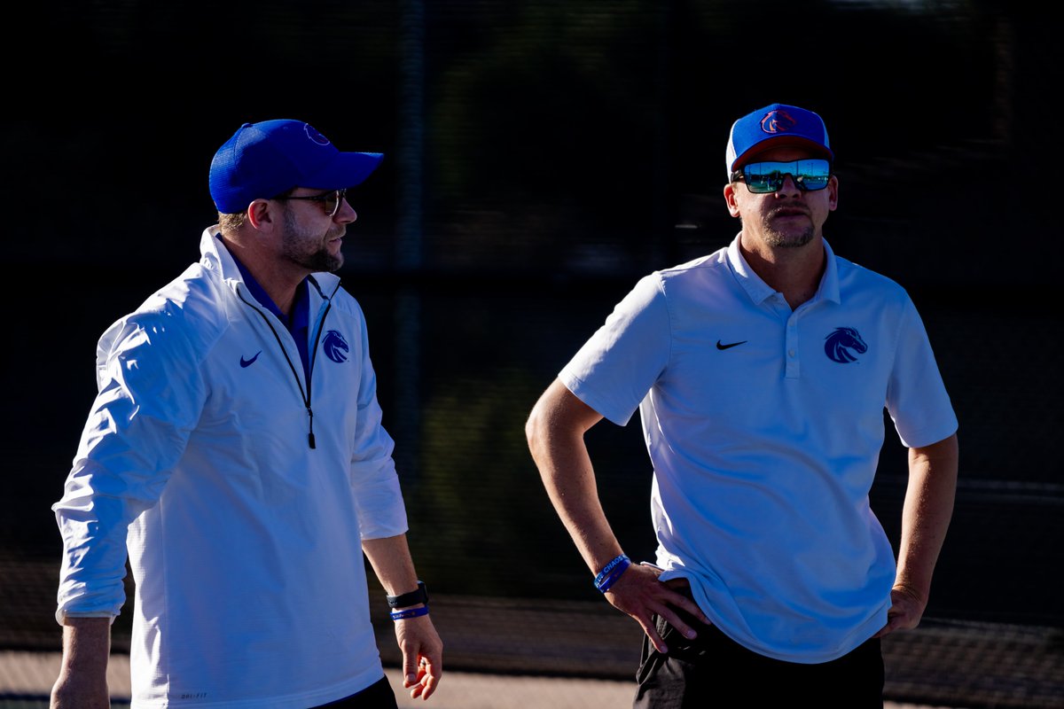 BroncoSportsMTN's tweet image. 3⃣ seasons with 𝐂𝐎𝐀𝐂𝐇 𝐋𝐔𝐊𝐄 𝐒𝐇𝐈𝐄𝐋𝐃𝐒
2x MW Coach of the Year
2x MW Regular Season Champs
2x MW Tournament Champs
3x NCAA Tournament Appearances
62-25 Record
7 ITA Scholarship-Athletes
And so much more to come 😎
#BleedBlue | #WhatsNext