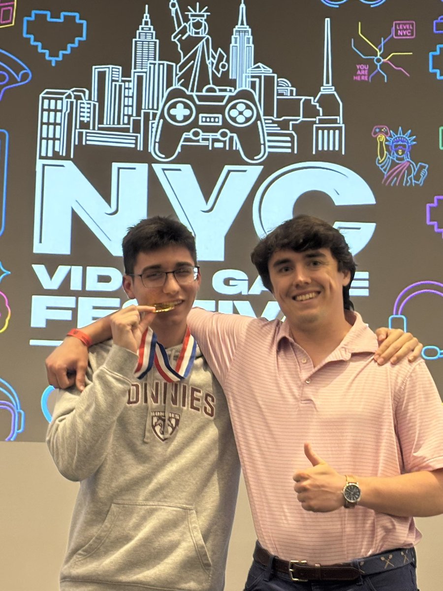 Congratulations to rising sophomore Christopher Hayden on placing second at the NYC Video Game Festival this past Saturday! He walked away with a trophy, medal, and a PS5.
<a href="/ECAC_Esports/">𝗘𝗖𝗔𝗖 𝗘𝗦𝗣𝗢𝗥𝗧𝗦</a>