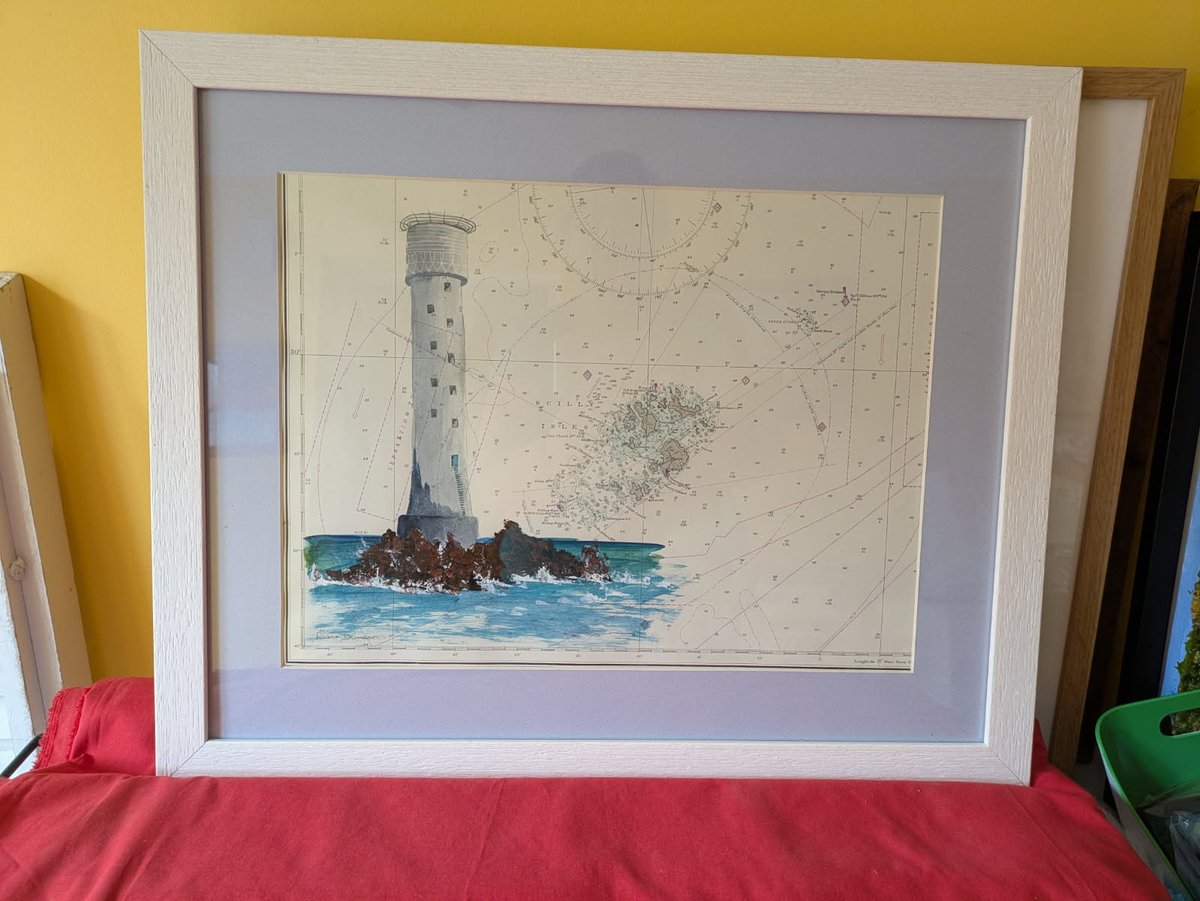 This was a birthday gift so when the recipient came to an event and started chatting to me about the charts and #BishopRock #Lighthouse in particular I somehow managed to keep the secret and he was delighted to receive it on his birthday 🎂
#LincsConnect #MHHSBD #WomanInBizHour