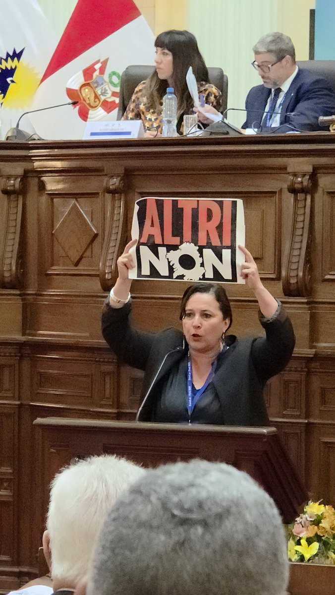 anamirandapaz's tweet photo. Acabo de defender na asamblea birrexional #Eurolat que se celebra en Perú, a enmenda contra proxectos extractivistas como o da macrocelulosa de Altri. Non ao espolio dos nosos recursos, nin en Galiza nin en América Latina. #AltriNon https://t.co/FgEh9NlWhX