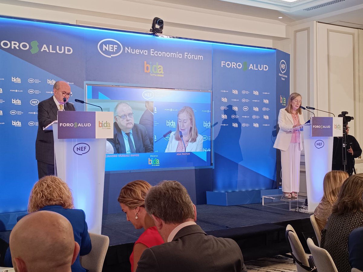 Plataforma de Organizaciones de Pacientes (@pacientespop) on Twitter photo 🗣️<a href="/CarinaEscManero/">Carina Escobar Manero</a> ha asistido al desayuno organizado por <a href="/NewEconomyForum/">New Economy Forum</a> en el que ha intervenido Alejandro Vázquez
🩺En su discurso ha detallado su estrategia de cronicidad y su sistema de estratificación de los pacientes crónicos
📸Os dejamos una foto del evento👇 🗣️<a href="/CarinaEscManero/">Carina Escobar Manero</a> ha asistido al desayuno organizado por <a href="/NewEconomyForum/">New Economy Forum</a> en el que ha intervenido Alejandro Vázquez
🩺En su discurso ha detallado su estrategia de cronicidad y su sistema de estratificación de los pacientes crónicos
📸Os dejamos una foto del evento👇