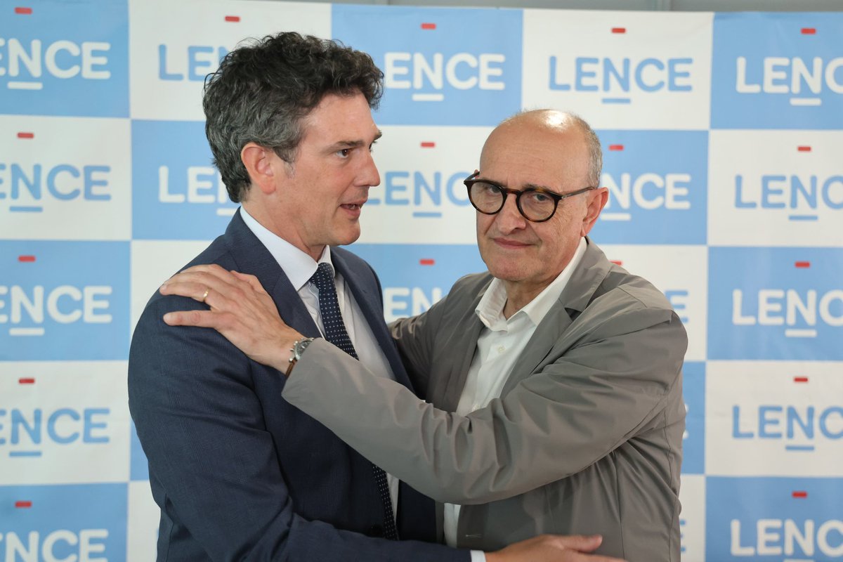 Javier Arias Fouz (@javierariasfouz) on Twitter photo Todo un pracer escoitar hoxe á presidenta do Grupo Lence e ao consultor en estratexia e innovación <a href="/XavierMarcet/">Xavier Marcet</a> no sexto encontro dos ‘Desayunos con Carmen’.
Unha conversa enriquecedora onde se abordaron temas clave para o futuro do noso tecido produtivo, dende a xestión Todo un pracer escoitar hoxe á presidenta do Grupo Lence e ao consultor en estratexia e innovación <a href="/XavierMarcet/">Xavier Marcet</a> no sexto encontro dos ‘Desayunos con Carmen’.
Unha conversa enriquecedora onde se abordaron temas clave para o futuro do noso tecido produtivo, dende a xestión