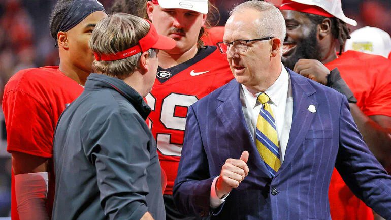 With the CFP expansion discussion dominating SEC spring meetings last week, I wrote about:
--How AQ model initially gained traction
--What changed in Sandestin
--How selection process could change
--What it could mean for SEC/B10 relationship

cbssports.com/college-footba…