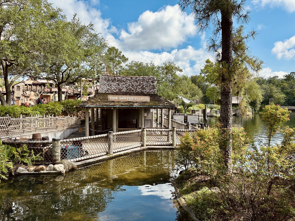 TPMvideos's tweet image. 🚨BREAKING NEWS🚨 July 6th will be your last day to experience the Liberty Belle, Tom Sawyer Island and the Rivers of America as construction is set to begin on the Cars Rally Race attraction as well as Villains Land! On July 7th all of these attractions will be closed!