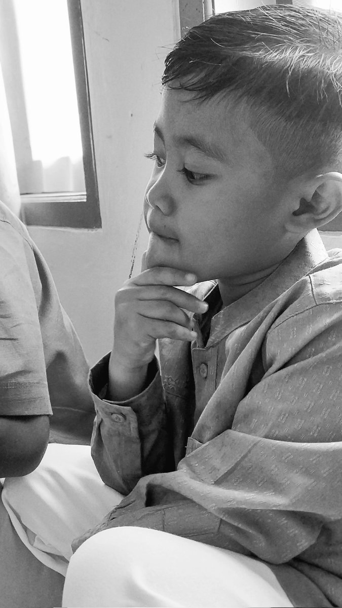 fian_nean's tweet photo. Si adik : sedang ada di fase kalo belajar iqra di rumah, baca satu huruf - jungkir - satu huruf lg - salto - satu huruf - berguling" ..🫣
Tambahin kuota sabarnya yaa Rabb 🥹 https://t.co/oHJKodlZAz