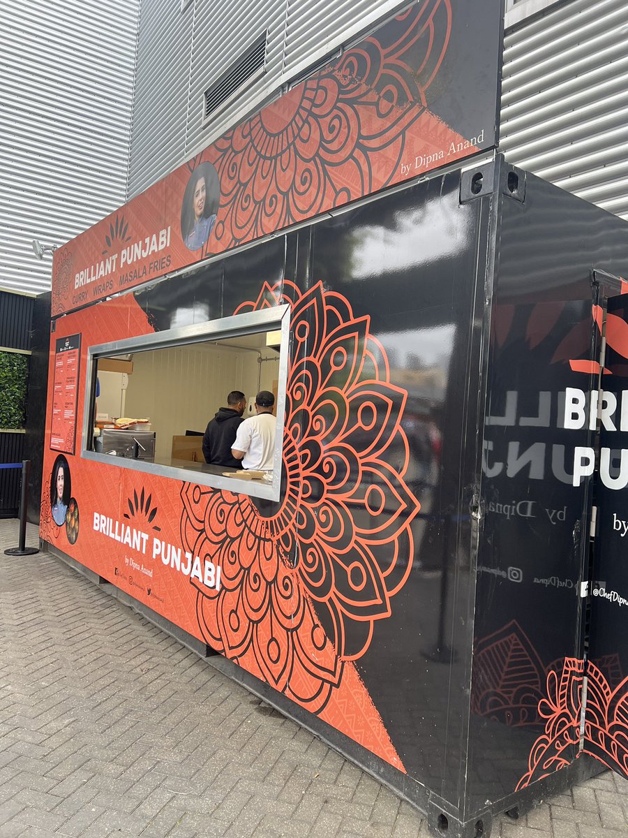 NigeUnsworth's tweet photo. Fantastic lunch from @dipnaanand and the her Brilliant team before the start of the @englandcricket v @westindies at the Oval. That will carry me through until tea break… https://t.co/Gw8ASvBSuy