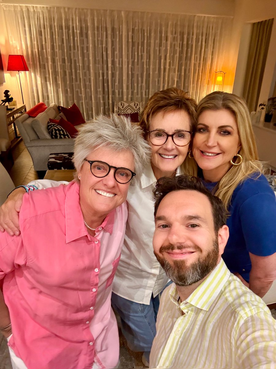 Being well looked after by my brilliant Aussie mums 🥰🩵