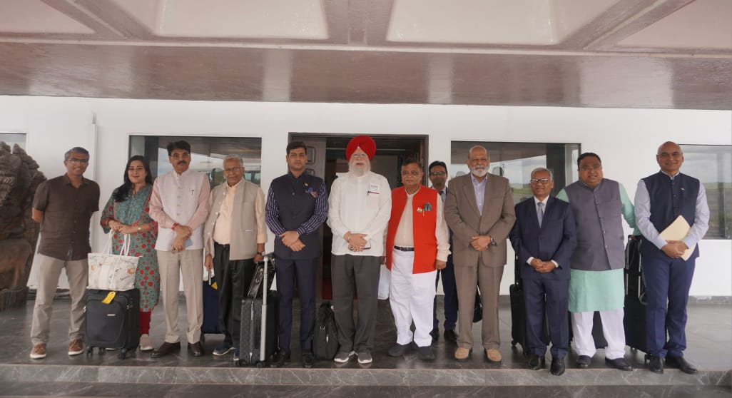 The All-Party Delegation led by <a href="/DrSEShinde/">Dr Shrikant Lata Eknath Shinde</a> comprising   <a href="/BansuriSwaraj/">Bansuri Swaraj</a>, <a href="/ET_MohdBasheer/">E.T.Mohammed Basheer</a>, <a href="/AtulGargBJP/">Atul Garg</a>, <a href="/sasmitpatra/">ଡ଼ଃ ସସ୍ମିତ ପାତ୍ର I Dr. Sasmit Patra</a>, <a href="/MishraManan01/">Manan Kumar Mishra</a>, <a href="/SSAhluwaliaMP/">SS Ahluwalia</a> and  <a href="/SujanChinoy/">Sujan Chinoy</a>, concluded a successful visit to Liberia strengthening bilateral cooperation in the fight against terrorism in