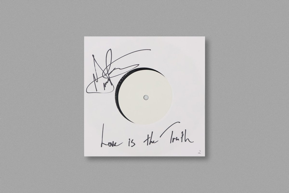 Secret7s's tweet image. 🎯 LAST CHANCE 🎯
The 2025 Test Pressing Auction ends tomorrow at 2pm!
Once they&apos;re gone, it’s gone - This is the very last chance to get your hands on a Secret 7&quot;&quot; vinyl with this year&apos;s tracks, with all proceeds supporting @WarChildUK 

Link in bio to bid!