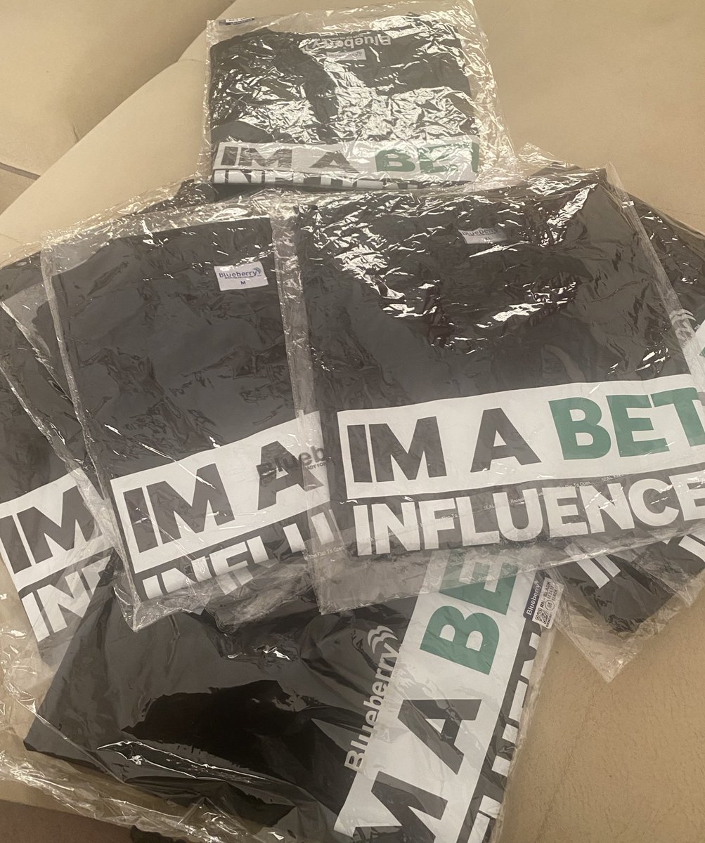 brian_fefe's tweet photo. JUST RECEIVED SOME T-SHIRTS FROM @Betway_Zambia  WILL BE DOING T SHIRTS GIVE AWAY TODAY 🥳 https://t.co/SrKLj00X8k