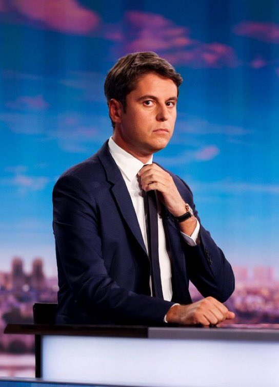 CerfiaFR's tweet photo. 🇫🇷🧕 FLASH | 71 % des Français SOUTIENNENT la proposition de Gabriel Attal d’INTERDIRE le port du voile aux filles de moins de 15 ans. (Ifop) https://t.co/52ERa12ki2