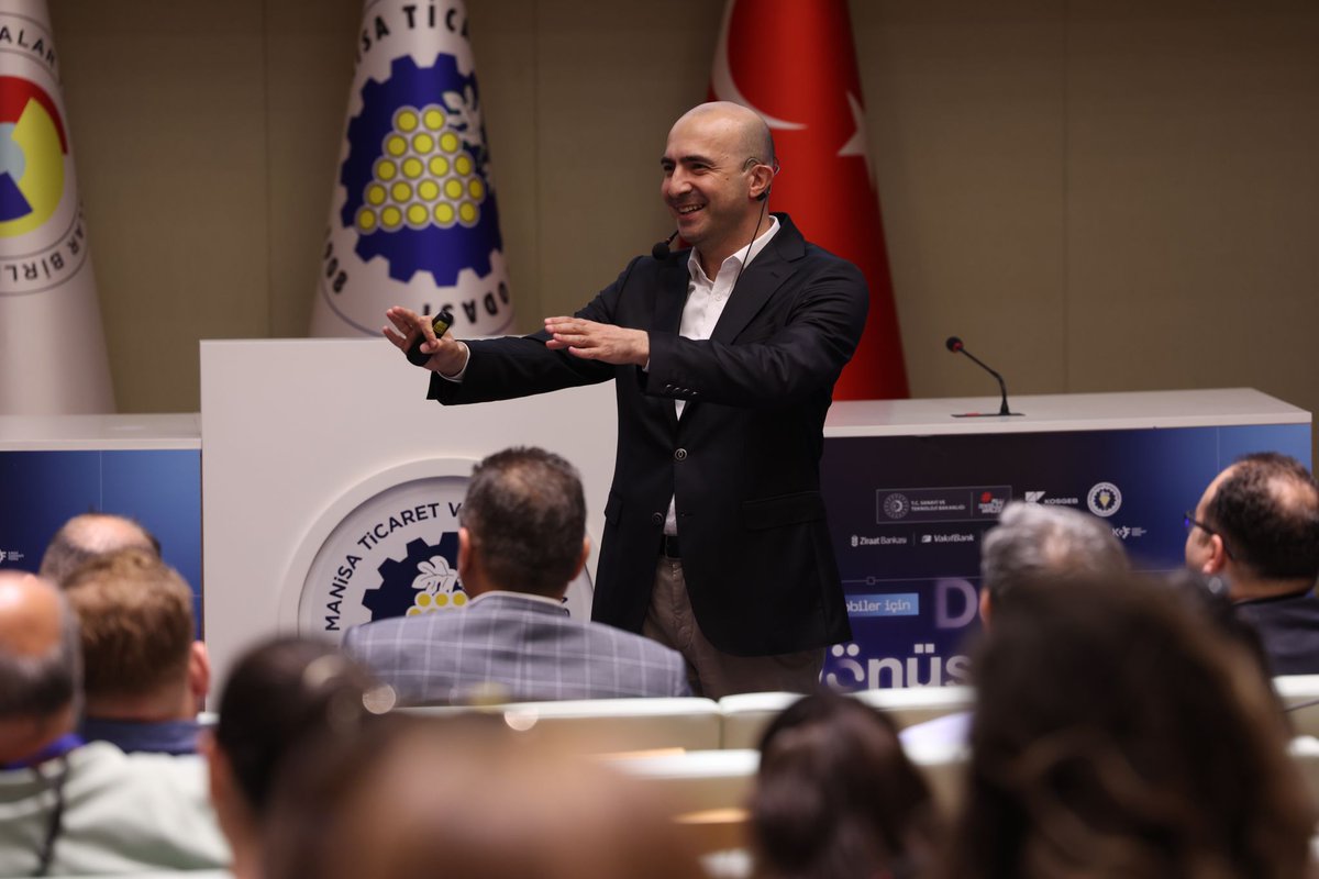 ASerdarİbrahimcioğlu (@asibrahimcioglu) on Twitter photo KOBİ’ler İçin Destek ve Dönüşüm Programımız kapsamında <a href="/manisatso/">Manisa Ticaret ve Sanayi Odası</a> ev sahipliğinde Manisa'daydik. 💼🌱
KOBİ’lerimizi dinledik, destek mekanizmalarımızı anlattık, KOBİ’lerimizin yanında olmaya devam ediyoruz.
#KOSGEByanında 💫 KOBİ’ler İçin Destek ve Dönüşüm Programımız kapsamında <a href="/manisatso/">Manisa Ticaret ve Sanayi Odası</a> ev sahipliğinde Manisa'daydik. 💼🌱
KOBİ’lerimizi dinledik, destek mekanizmalarımızı anlattık, KOBİ’lerimizin yanında olmaya devam ediyoruz.
#KOSGEByanında 💫