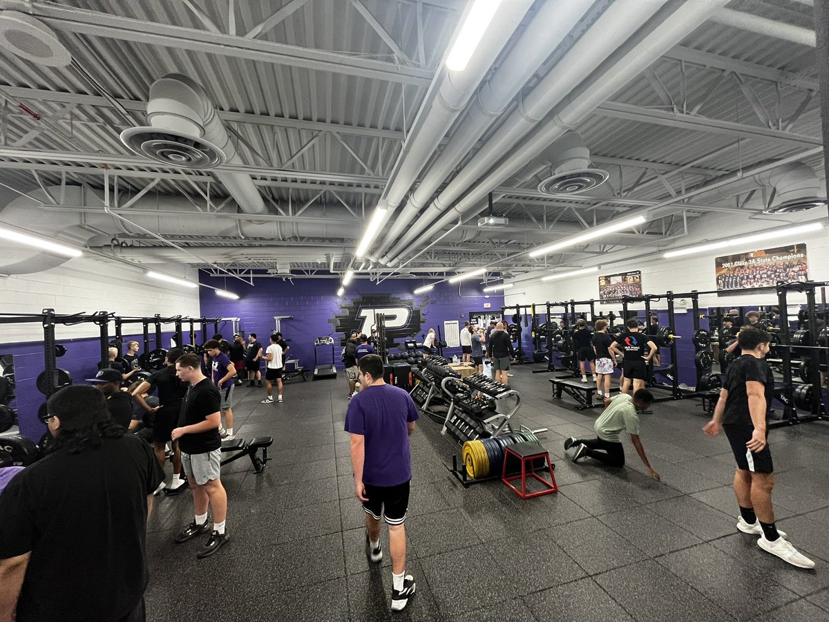 Had a great start to summer camp yesterday! #GUGI 🟣⚪️