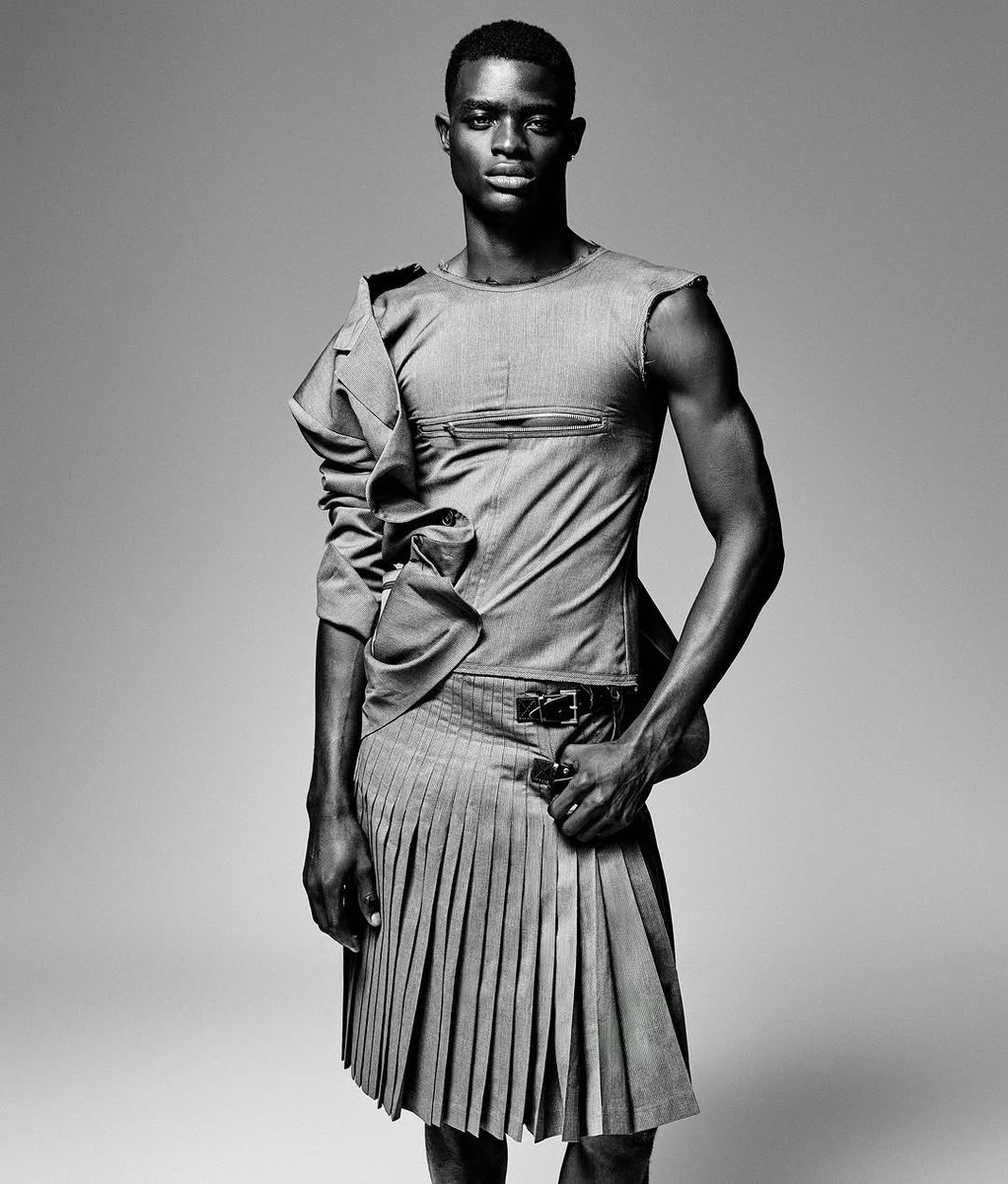 fowlermodels's tweet photo. KELVIN ADEWOLE | @thediaries99 wearing @jordanluca

Photography @smiggi
Styling @adelecany

#FOWLER #FowlerModels https://t.co/Sbi0VmbPKN