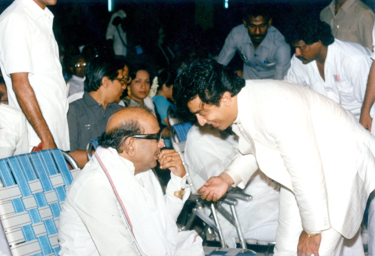 தமிழ் மொழிக்கும் தமிழ்க் கலைக்கும் தமிழ்நாட்டின் வளர்ச்சிக்கும் தமிழர்தம் நலனுக்கும் தன் மொத்த வாழ்வையும்  அர்ப்பணித்துச் செயலாற்றிய ஒப்பற்ற தலைவர் கலைஞரை அவர்தம் பிறந்த நாளில் போற்றுவதில் மகிழ்கிறேன்.