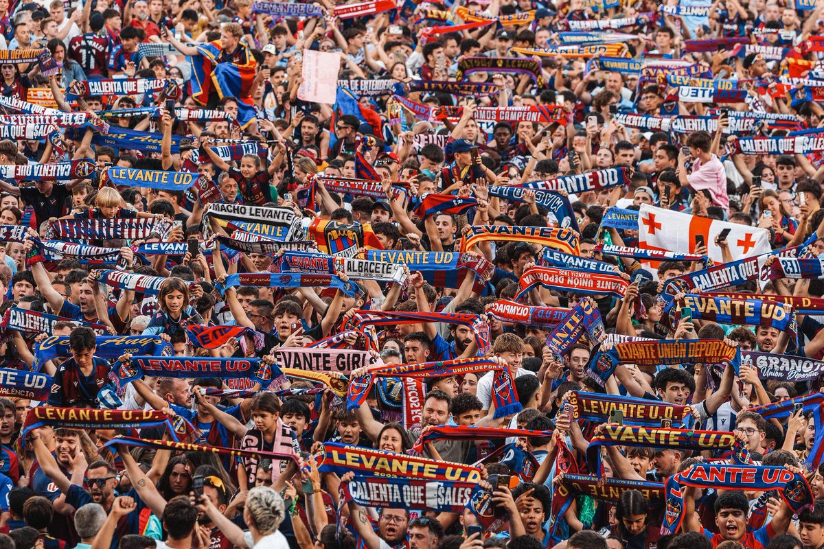 Sergi Martínez (@sergi98martinez) on Twitter photo 🐸El Levante UD ya trabaja en la próxima campaña de abonos
Será presentada a mediados de junio, pero todavía no se sabe la fecha exacta
Como dijo Danvila en <a href="/DepCOPEValencia/">Deportes COPE Valencia</a>, el club intentará premiar la fidelidad
ℹ️ <a href="/Nostresport/">nostresport.com</a> 🐸El Levante UD ya trabaja en la próxima campaña de abonos
Será presentada a mediados de junio, pero todavía no se sabe la fecha exacta
Como dijo Danvila en <a href="/DepCOPEValencia/">Deportes COPE Valencia</a>, el club intentará premiar la fidelidad
ℹ️ <a href="/Nostresport/">nostresport.com</a>