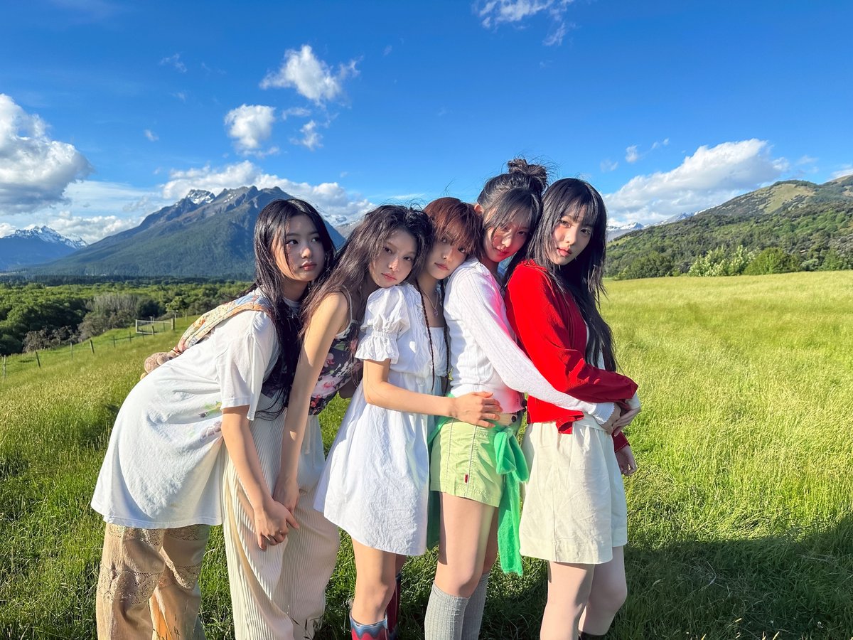 [📢]
DEBUT 100 DAYS LIVE 안내

📅 2025.06.04 (WED) 8PM (KST)
🔗 berriz.in/kiiikiii

#KiiiKiii #키키