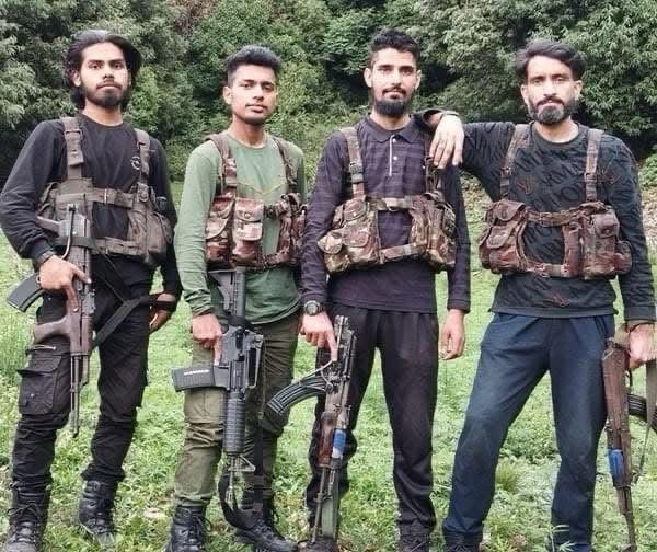 Operation Sindoor,  विदेश में CDS का इंटरव्यू, देश में बहस, विदेश का टूर..
पर April 22, 2025 से यह लोग कहाँ है?
