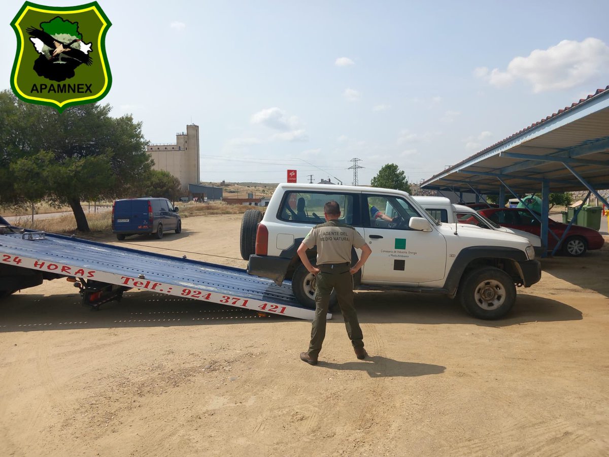 APAMNEX (@apamnex1) on Twitter photo Lo prometido urge <a href="/MundoRural_EXT/">Consejería de Gestión Forestal y Mundo Rural</a>!!! Ayer a las 15:30h y en día de guardia de 🔥🔥🔥un #AMN se queda tirado con el coche. Necesitamos que lleguen pronto esas herramientas de trabajo!!!
<a href="/PLANINFOEX/">INFOEX</a> <a href="/agriculturaEXT/">Agricultura, Ganadería y Desarrollo Sostenible</a> <a href="/Junta_Ex/">Junta de Extremadura</a> Lo prometido urge <a href="/MundoRural_EXT/">Consejería de Gestión Forestal y Mundo Rural</a>!!! Ayer a las 15:30h y en día de guardia de 🔥🔥🔥un #AMN se queda tirado con el coche. Necesitamos que lleguen pronto esas herramientas de trabajo!!!
<a href="/PLANINFOEX/">INFOEX</a> <a href="/agriculturaEXT/">Agricultura, Ganadería y Desarrollo Sostenible</a> <a href="/Junta_Ex/">Junta de Extremadura</a>
