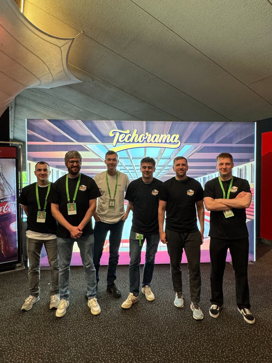 Nodapayments's tweet image. Our engineers don&apos;t just code — they grow.

Volodymyr Mykhailin, Dzmitry Yalmanau, Arseni Dulub, Leanid Kopats, Stanislau Uhnivenka &amp;amp; Alexey Astapchik took part in @TechoramaBE, Belgium’s top IT + Microsoft conference.

120+ sessions. 1850+ attendees. 

#Techorama #Noda
