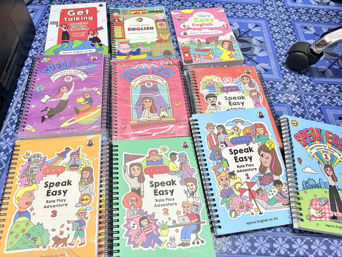 far191za's tweet photo. เล่มละ 100 บาทจ้าของครูหวาน ใครสนใจสั่งโหลดจ้าค่าส่ง 25 บาทต่อ 1 ชิ้นจ้า #หนังสือมือสองสภาพดี #หนังสือภาษาอังกฤษมือสอง https://t.co/6ev95Bg63X