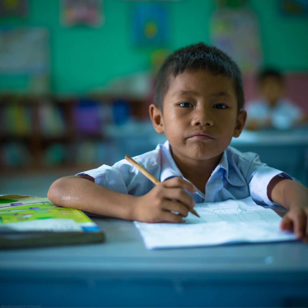 UNESCO en español 🏛️#Educación #Ciencia #Cultura (@unesco_es) on Twitter photo La educación abre puertas.
La UNESCO trabaja para que nunca se cierren.
Desde la primera infancia hasta la universidad, promovemos una educación inclusiva, digital, verde y centrada en la igualdad.
📖 Porque sembrar conocimiento es construir futuro.
unesco.org/es/education La educación abre puertas.
La UNESCO trabaja para que nunca se cierren.
Desde la primera infancia hasta la universidad, promovemos una educación inclusiva, digital, verde y centrada en la igualdad.
📖 Porque sembrar conocimiento es construir futuro.
unesco.org/es/education