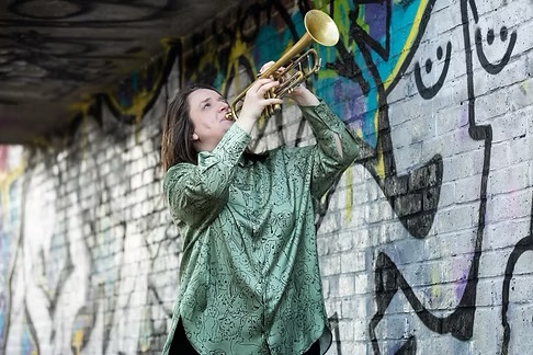 hcmfuk's tweet image. hcmf// x Moers: XN launches 6–9 June at Moers Festival 2025.
Curated by Graham McKenzie, with performances by David Sappa, Keeffe/Long, Roberts/Carr/Colomb + Angharad Davies.
Details: moers-festival.de/en/program
#XNProject #hcmf #MoersFestival