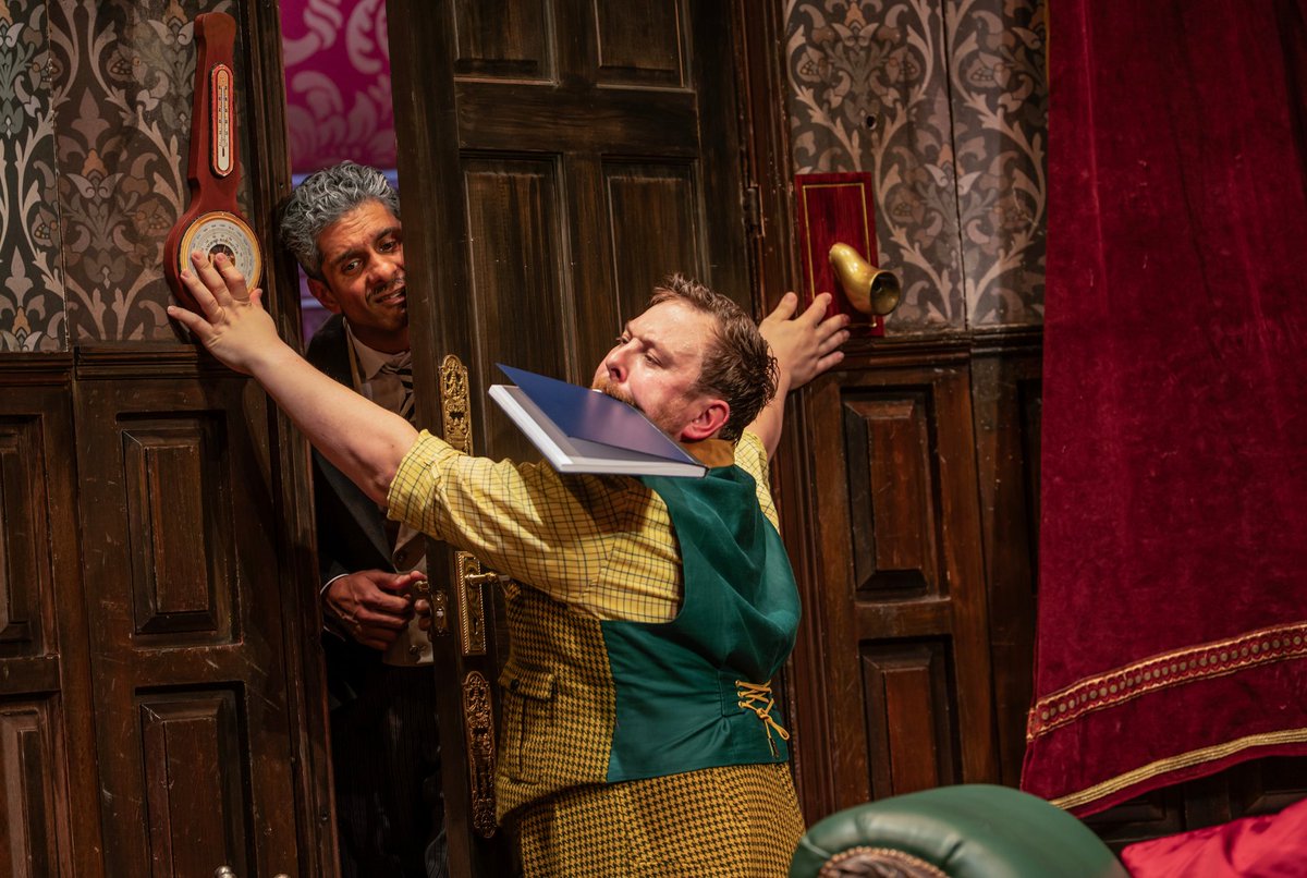 Official London Theatre tweet media