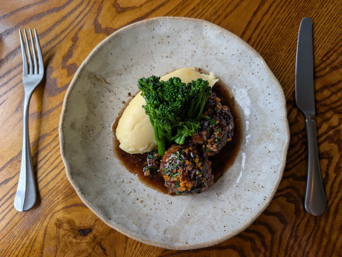 I was actually in #NorthYorkshire to write about wellness activities last week, but it seems I may have got a little distracted by the food... So if any editors out there want a piece on the best foodie destinations, I'm your girl!