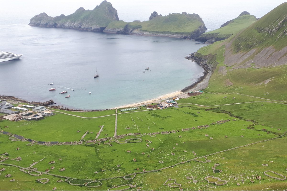 GuthanVoices's tweet image. The University of the Highlands and Islands (UHI) is offering a new, fully-funded PhD opportunity titled &quot;Navigating Modernity: Strategies to protect local language, indigenous knowledge, and cultural biodiversity&quot;. #Gaelic #Gàidhlig

uhi.ac.uk/en/research-en…