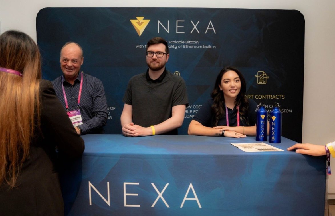 ShekCreator's tweet image. What I lack in height, I more than make up for in my love for @NexaMoney and anyone building towards a decentralised future 🙈 @FrancisInCrypto @BitcoinUnlimit
Throwback to @Futurist_conf 🤍