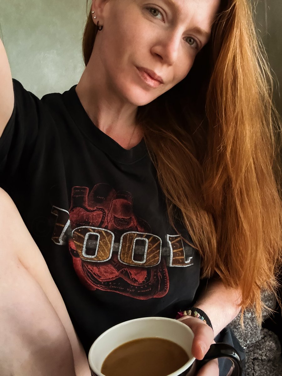 I love that I learned to love mornings. 
Calm, quiet, perfect for reflecting on everything the world drowns out during the day &amp; the dreams that visit in the night.
I hope you all have a great day. 
Enjoy your coffee, don’t work too hard &amp; be good to yourself!
☕️☀️🫶🏻😘