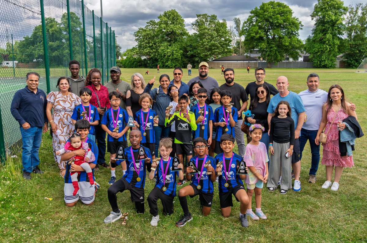 “Build a community, no one does things by themselves.” Sunday was simply incredible and the best way to wrap up a season, and celebrate 𝐟𝐨𝐮𝐫 𝐲𝐞𝐚𝐫𝐬 of Sporttiers.  What a group of kids, parents, volunteers, sponsors, coaches and friends we have. You guys are amazing. ⚽️🔥