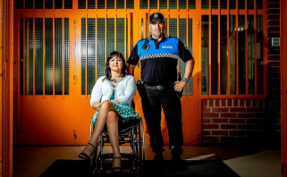 Reportaje en el <a href="/DiadeValladolid/">El Día de Valladolid</a> a nuestro compañero Aitor y Mari Paz de <a href="/AESLEMEONLINE/">AESLEME</a>

Escuchar sus vivencias nos hace conscientes de la fragilidad de la vida en las carreteras

Conduzcamos con cuidado y empatía hacia los demás

🔗ow.ly/LbyG50W2qVk