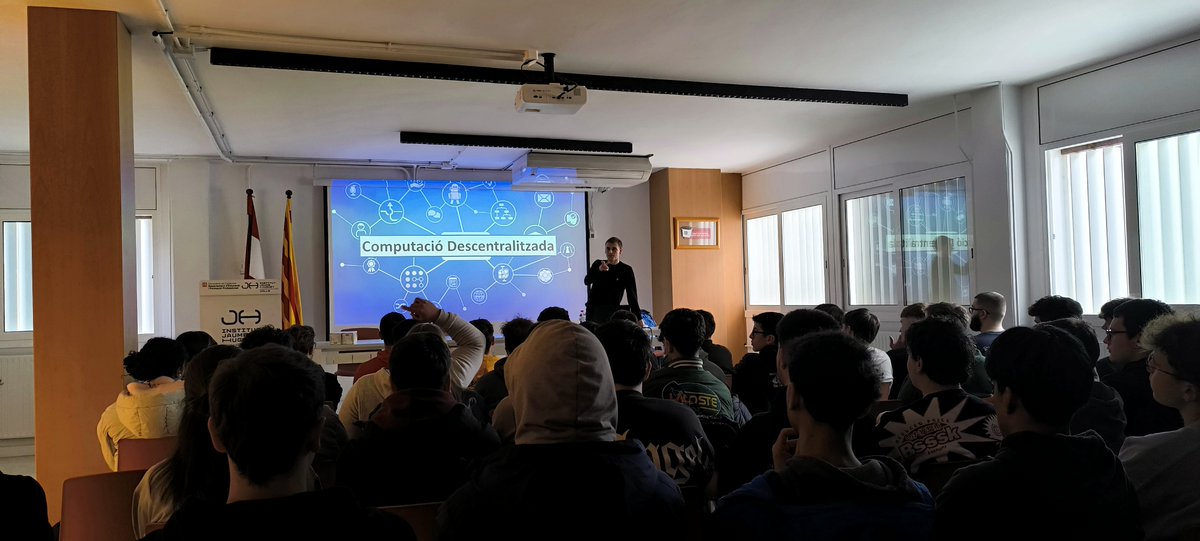 HermesURV's tweet photo. Uno de los objetivos del proyecto es la divulgación de la ciencia y la tecnología entre los jóvenes. Nos enorgullece poder decir que hemos conseguido visitar 27 centros y llegar a casi 1.800 alumnos de ESO, BAT y CF.
https://t.co/o0m7Rjr7oM
#nextgenerationeu #PlanDeRecuperacion https://t.co/8GzUl62gX4