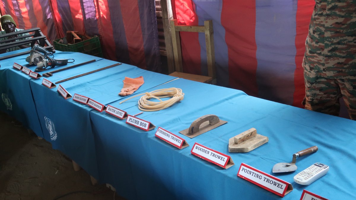 🕊️#PeaceBegins with practical skills!

To build capacity and self-reliance, #UNMISS peacekeepers from India provided vocational training for 50 young people, enduring difficult living conditions and a lack of opportunities in the #UN Protection of Civilians site in Malakal,