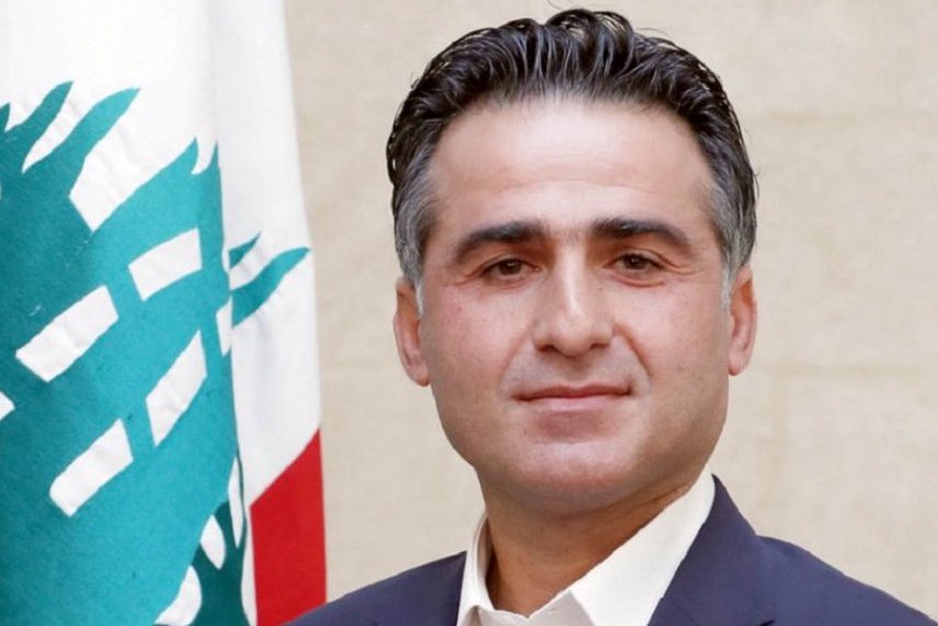 فخامتك اعادة الاعمار بدا مهندس ذكي مش حمار .
و على فكرة ما بجوز التكرار .
#لبنان