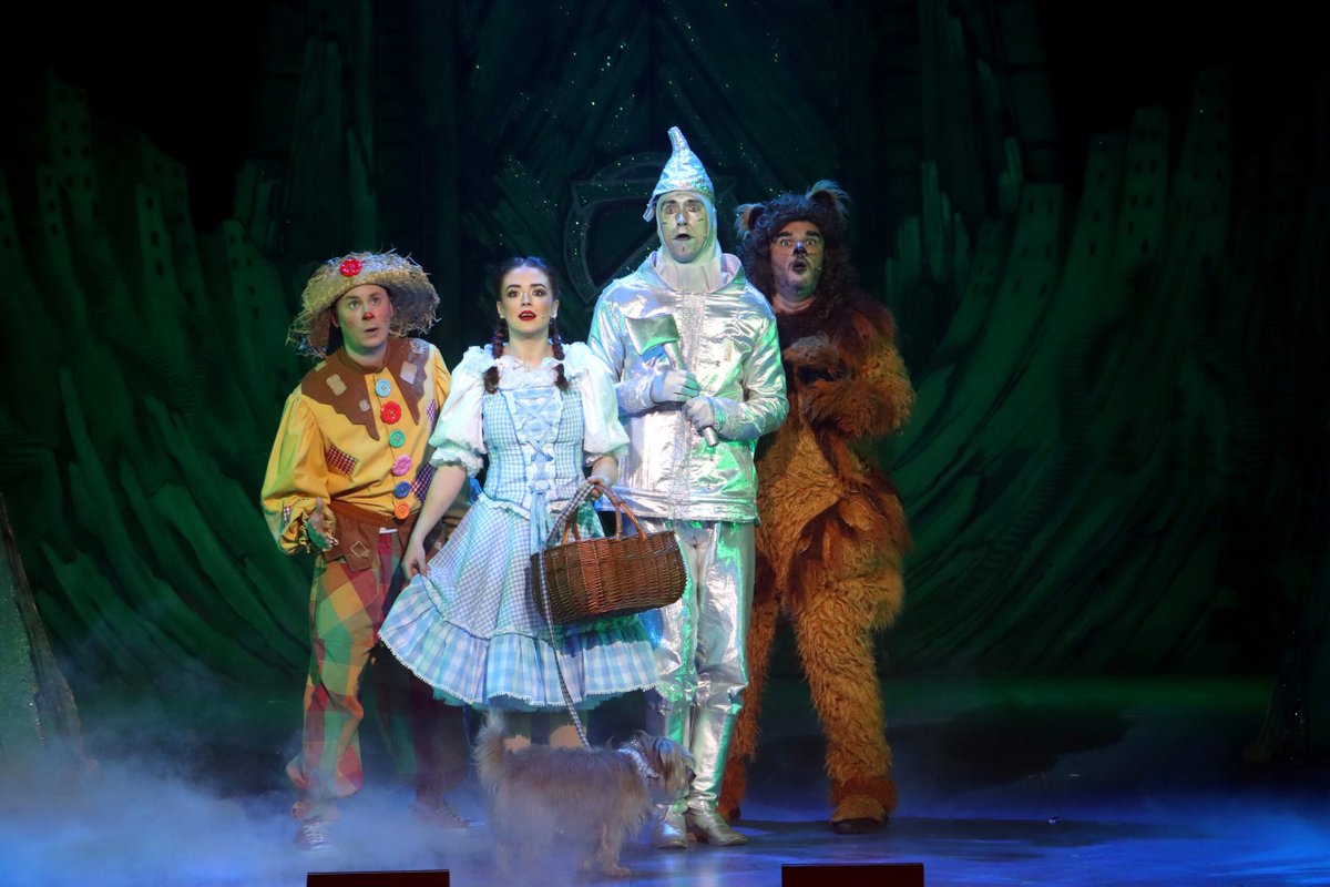 The Guide Liverpool ππ (@theguidelpool) on Twitter photo The Wizard of Oz lands at <a href="/TheatreRoyalStH/">St. Helens Theatre Royal</a> this October half term π
π theguideliverpool.com/the-wizard-of-β¦ The Wizard of Oz lands at <a href="/TheatreRoyalStH/">St. Helens Theatre Royal</a> this October half term π
π theguideliverpool.com/the-wizard-of-β¦