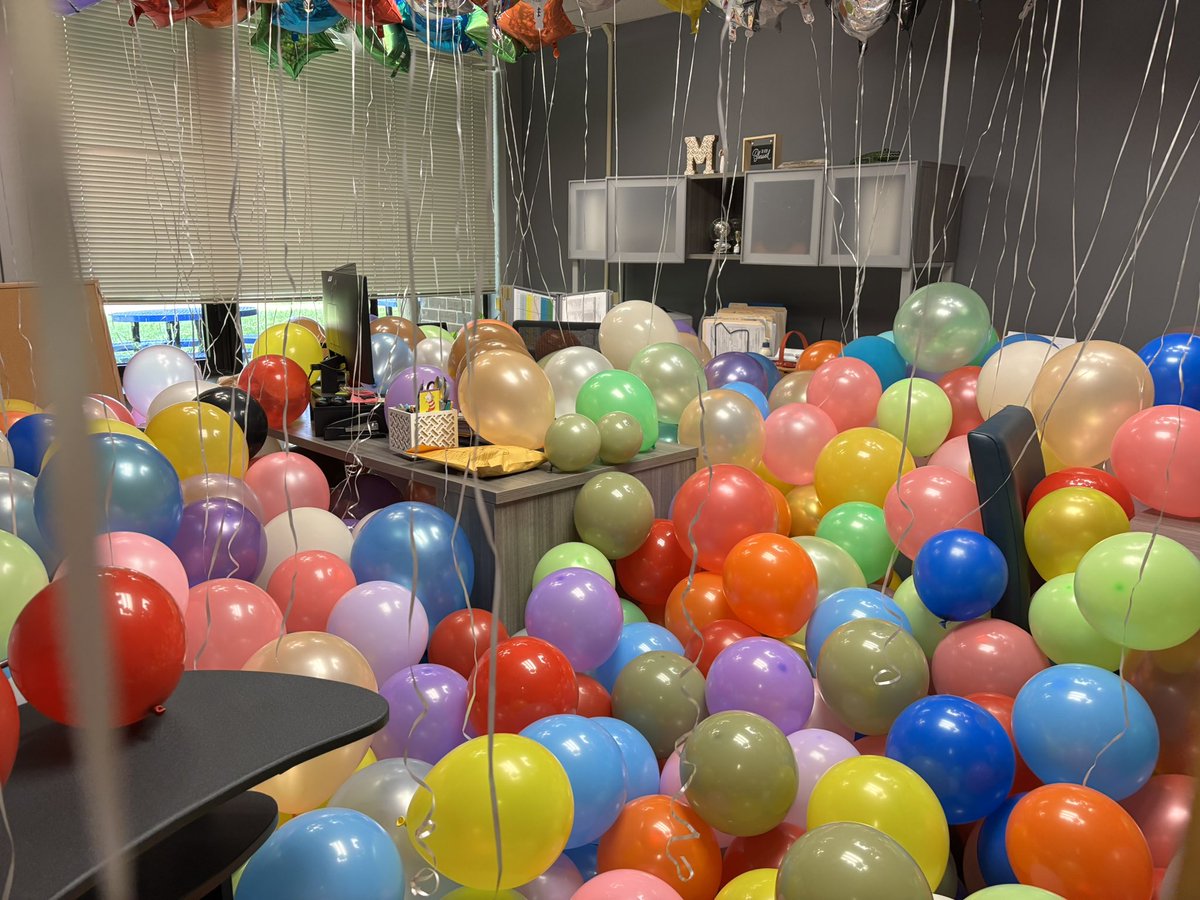 Elizabeth Merce #DitchTheClips tweet media