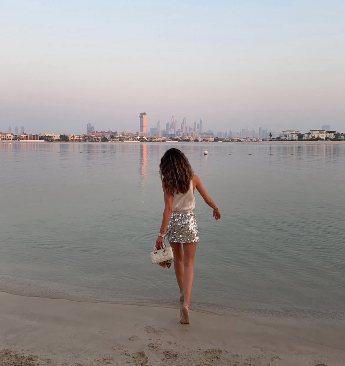 urg0dess's tweet photo. I did end up taking a lovely vacation to Dubai for the New Year, I think next I’ll go to Rome or maybe Greece who knows 💋 
findom | paypig | human atm | NSFW https://t.co/vSRDN7S5m3