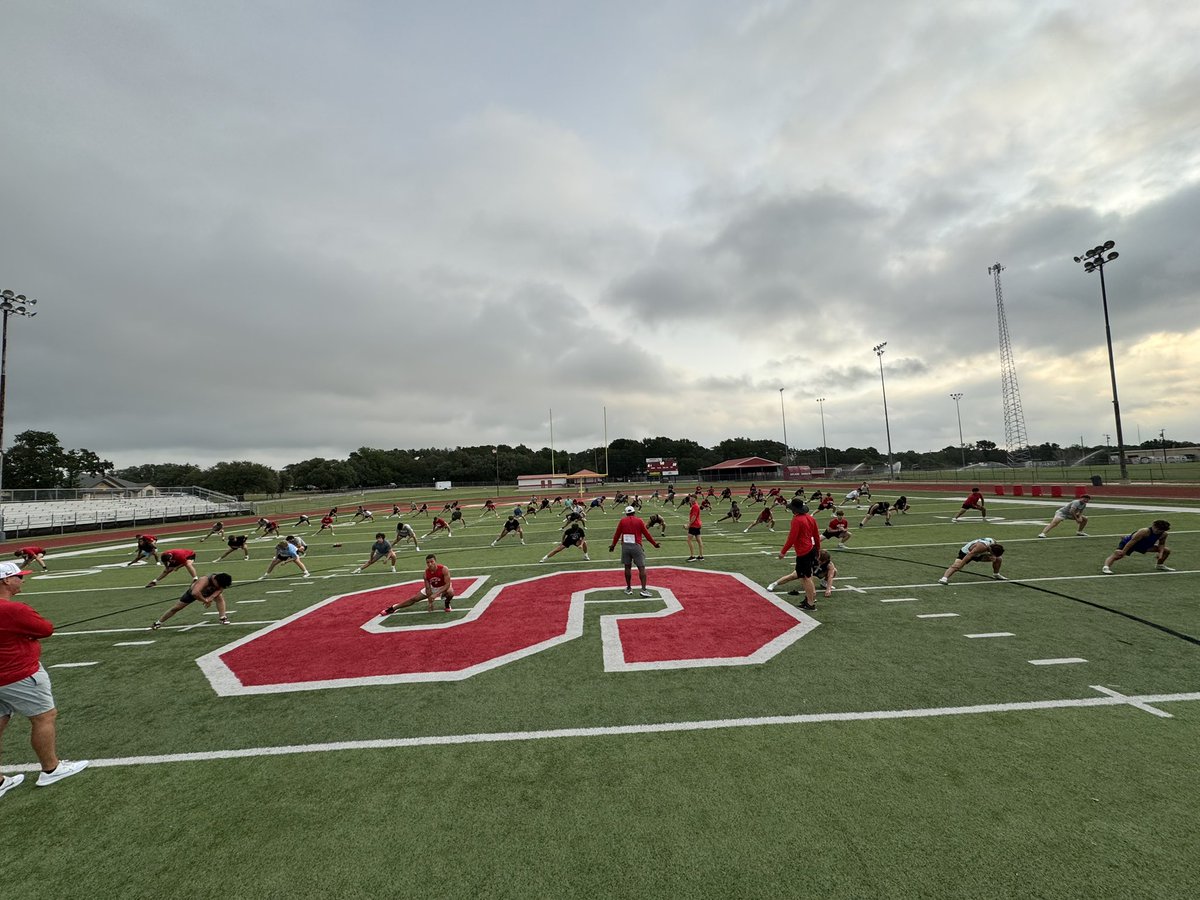 This is championship type attendance at champions camp!!
