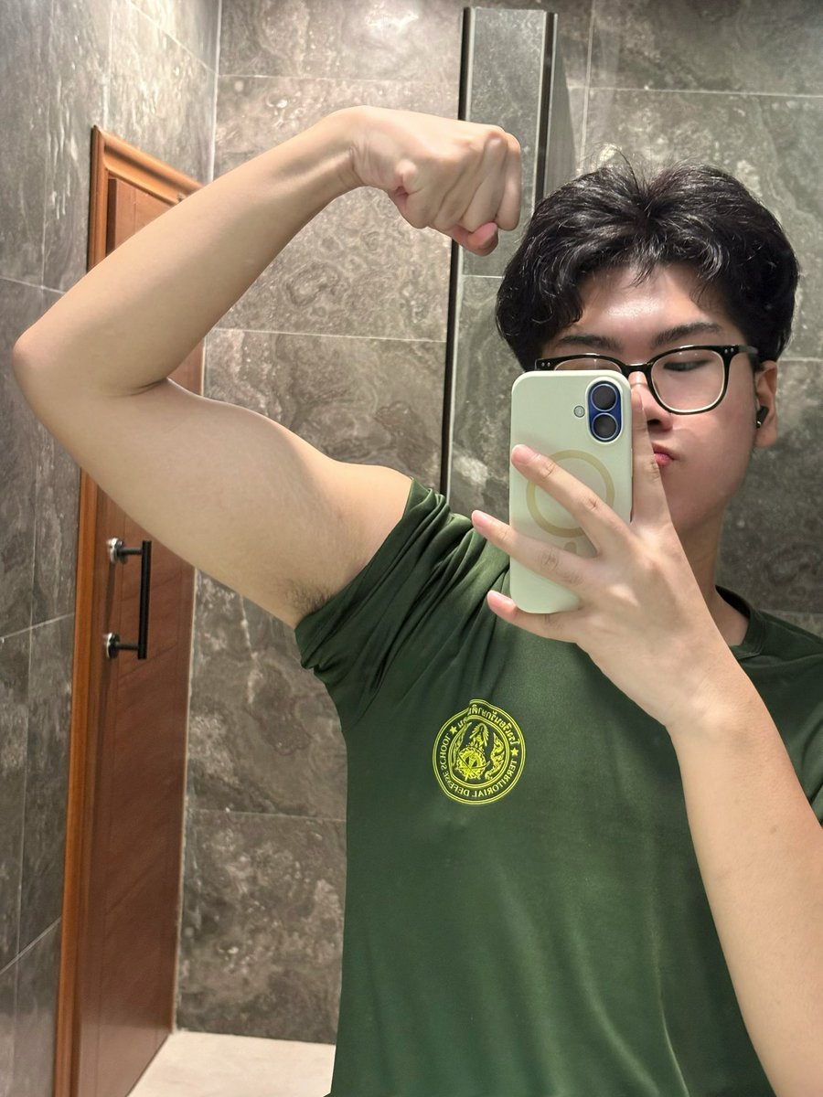 เดโน่เนิร์ดinwza007 tweet media